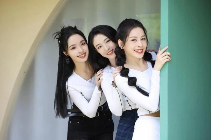 Chi Pu có thêm fan Trung Quốc, duy trì vị trí top 10 tại Đạp Gió 2023-6