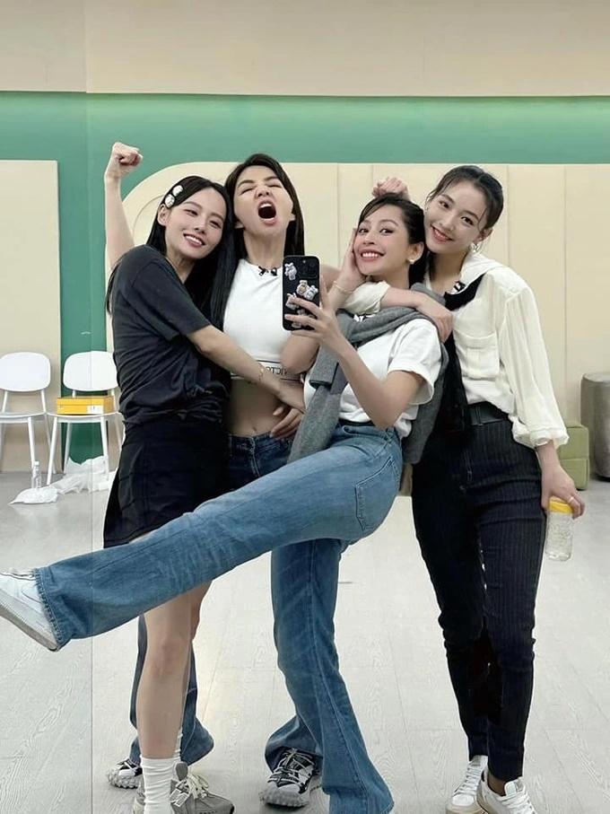 Chi Pu có thêm fan Trung Quốc, duy trì vị trí top 10 tại Đạp Gió 2023-7