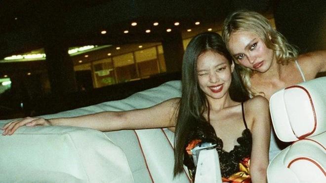 Xuất hiện vài giây cạnh Jennie nhưng mỹ nhân này lại được yêu thích nhất The Idol-1