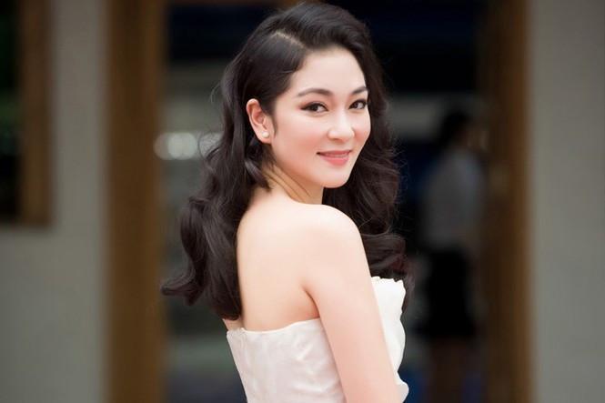 Nhan sắc tuổi 37 của Hoa hậu Nguyễn Thị Huyền-2