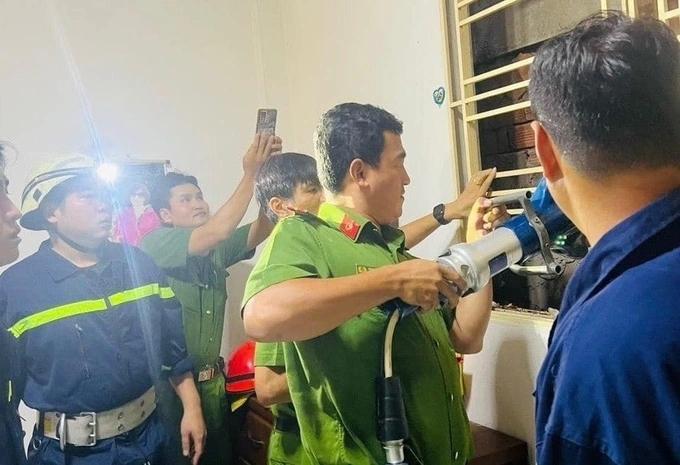 Lời kể của người phụ nữ rơi từ tầng 4, kẹt giữa 2 vách nhà chỉ vì cứu mèo-4