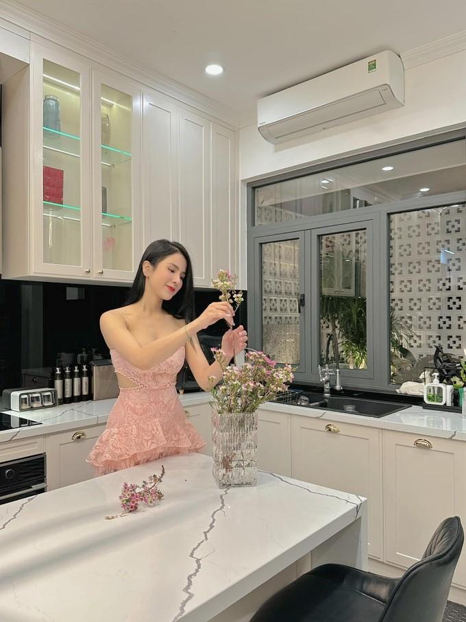 Diệp Lâm Anh sau ly hôn: Nhan sắc thăng hạng, được tặng biệt thự tiền tỷ-5