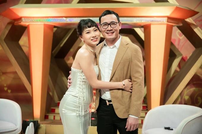 Nữ giám đốc ở TPHCM tán con trai thầy giáo bằng một chiếc sim hết tiền-1