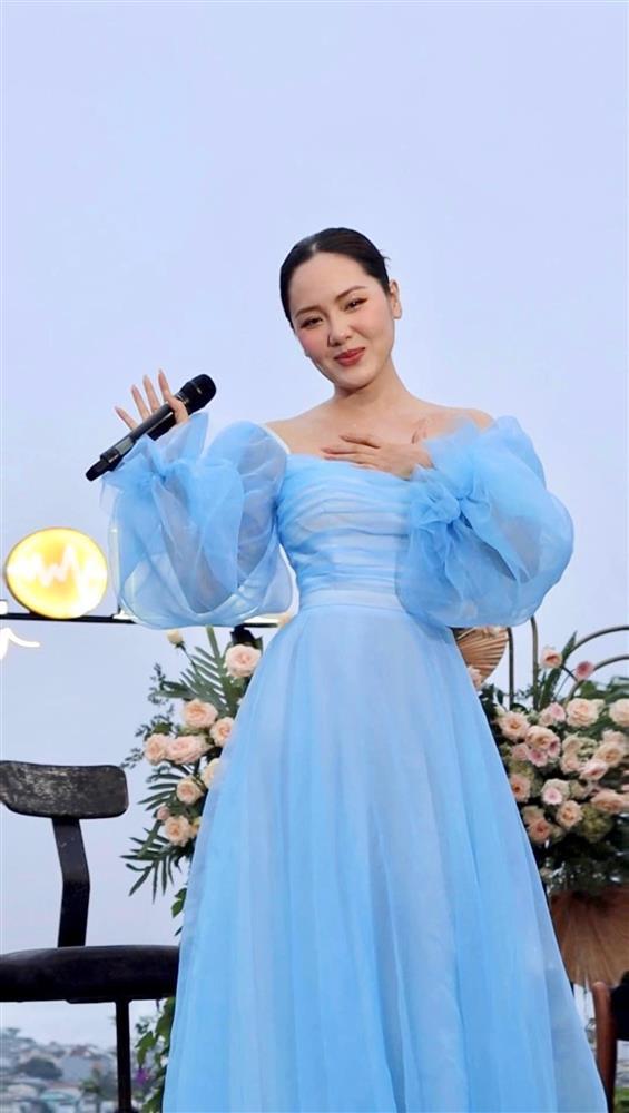 Cuộc sống giàu sang, kín tiếng của ca sĩ Phương Linh ở tuổi U40-2