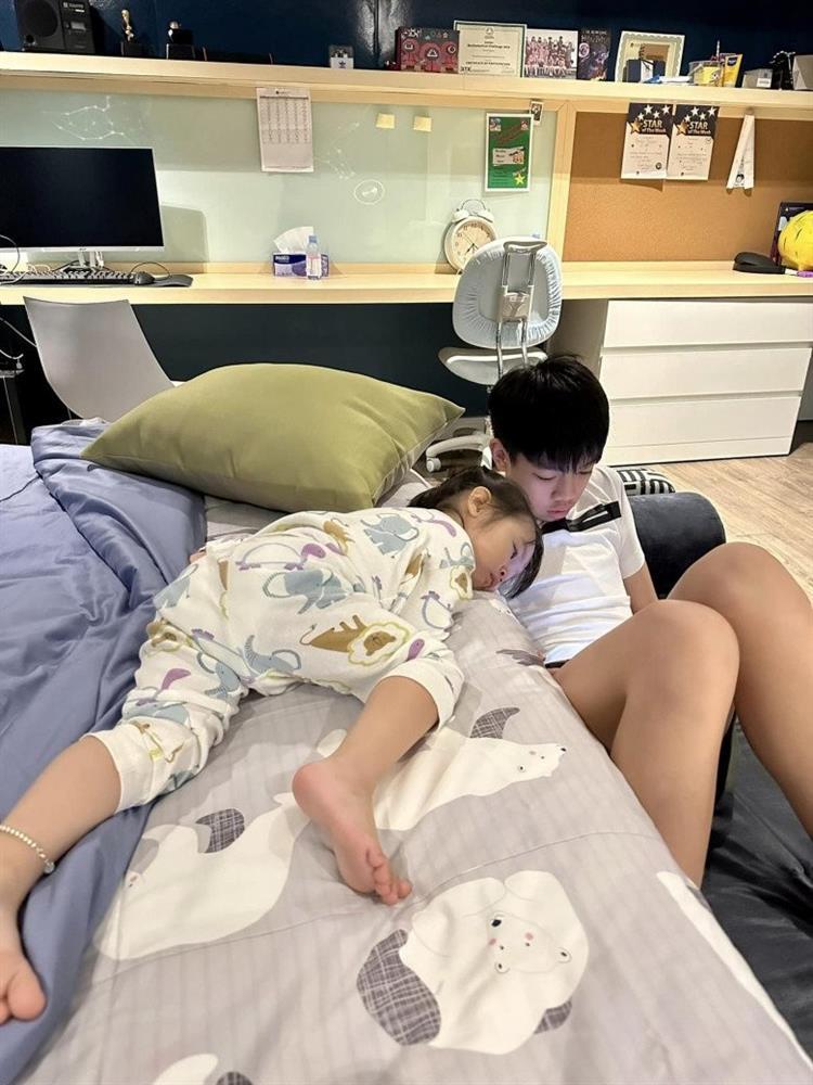 Cường Đô La tự hào là ông bố đông con, nhưng còn điểm chưa theo kịp Minh Nhựa-9