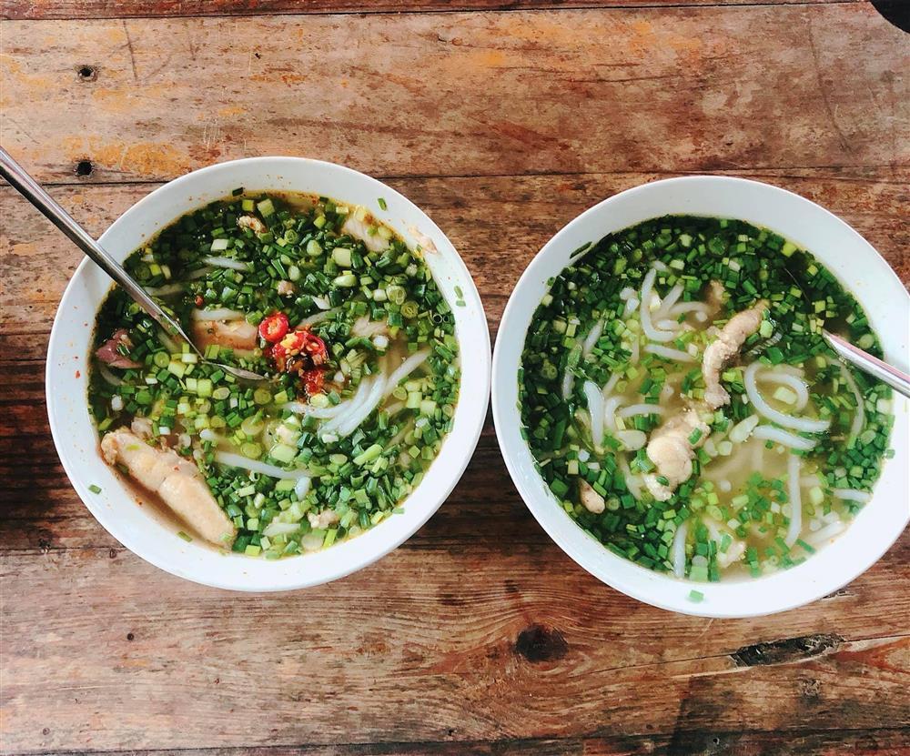 Món cháo lạ khách ăn phải dùng đũa, vừa thưởng thức vừa toát mồ hôi ở Quảng Trị-1
