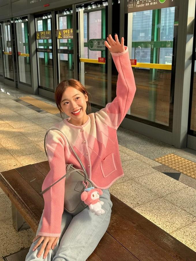 Ghen tỵ với nữ du học sinh Việt được làm việc cùng nhiều sao Hàn nổi tiếng-5