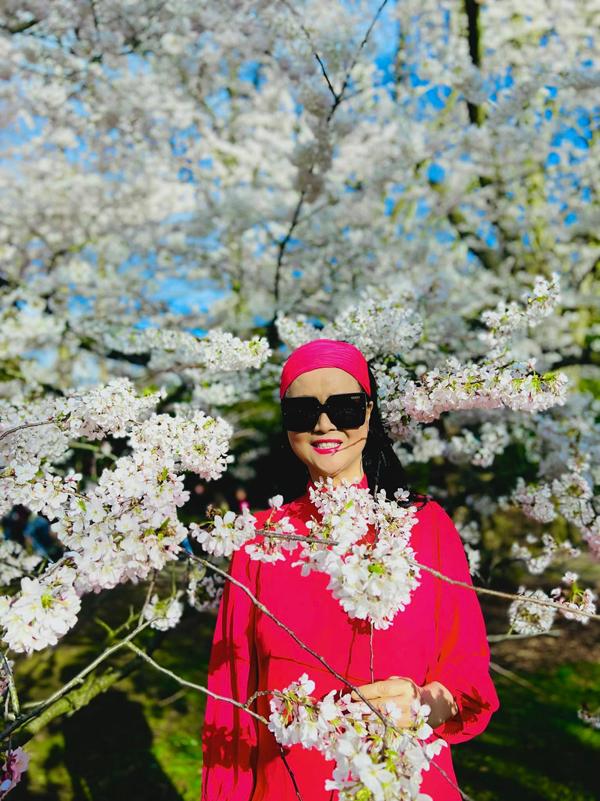 Người phụ nữ U70 vẫn xinh đẹp và quyền lực với cô Trúc Mai Thu Huyền là ai?-8