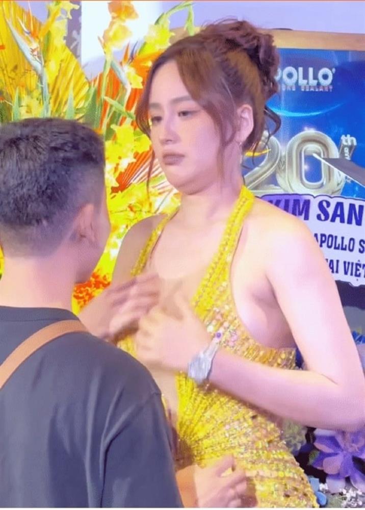 Hoa hậu Mai Phương Thúy lộ vóc dáng mũm mĩm, khác hẳn ảnh tự đăng-1