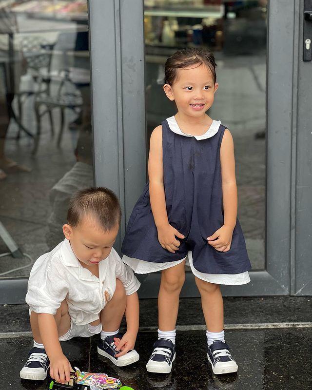 Lisa theo mẹ Hà Hồ đi tập yoga ra dáng dân chuyên, không còn lạc quẻ-9