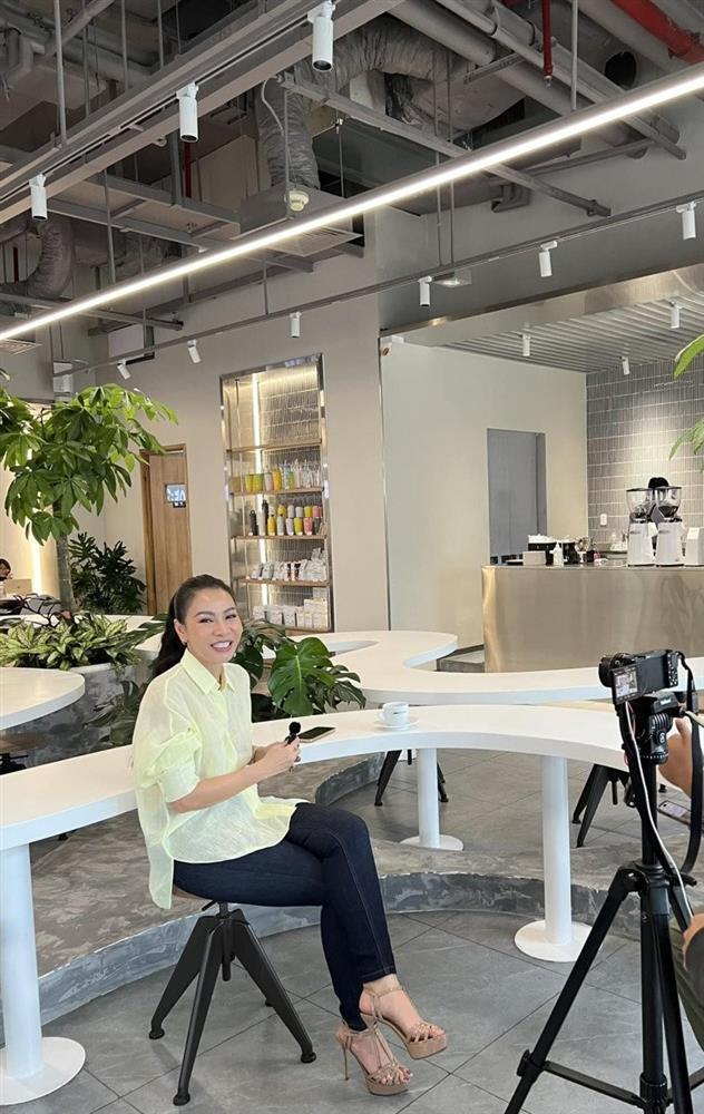 Thu Minh tuổi 46 body đẹp không chỗ chê, ảnh chụp lén dung nhan khác lạ-3