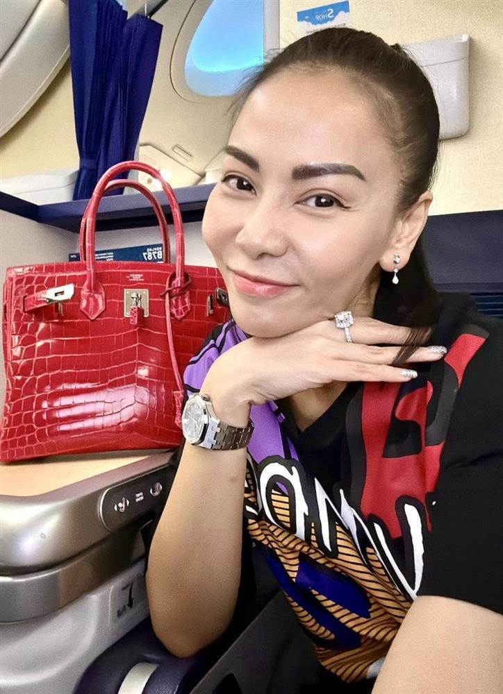 Thu Minh tuổi 46 body đẹp không chỗ chê, ảnh chụp lén dung nhan khác lạ-5