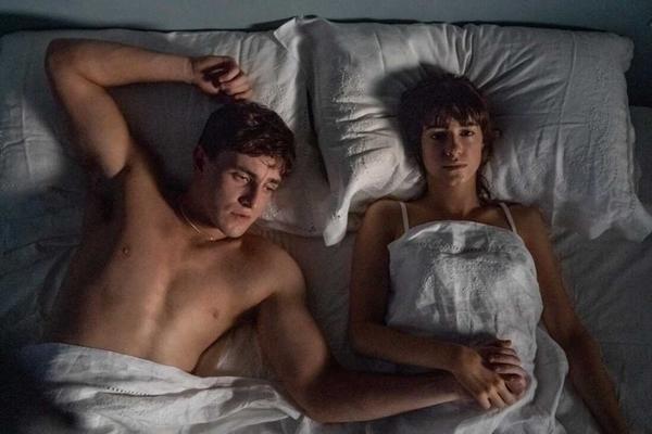 Những bộ phim gây tranh cãi vì quá nhiều cảnh 18+-6