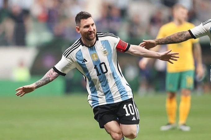 HLV Scaloni tiết lộ lý do Messi không đá giao hữu ở Indonesia-1