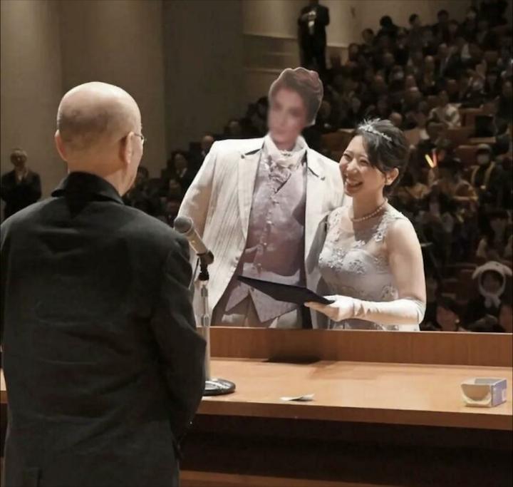 Lễ tốt nghiệp kỳ dị như ngày hội hoá trang của Đại học Kyoto-12