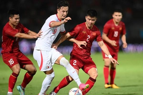BLV Quang Tùng: HLV Philippe Troussier táo bạo trong cách dụng quân-3