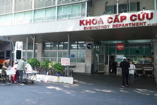 Mẹ và con gái 7 tuổi tử vong thương tâm sau khi nhà cháy lúc rạng sáng