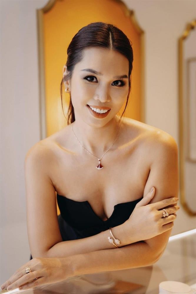 Hà Anh hết giờ chăm con đi nhảy đầm, khoe đường cong U40 tuyệt mỹ-6