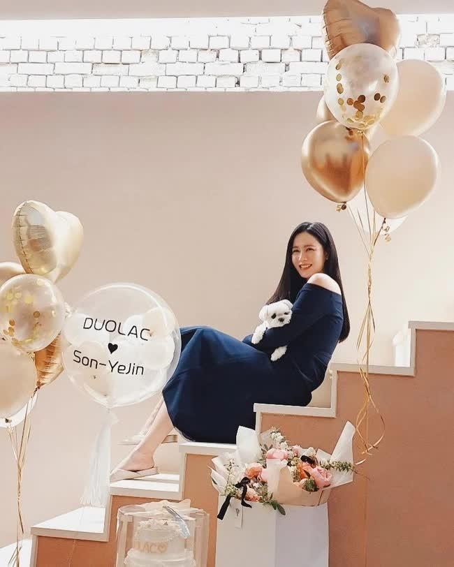 Ở ẩn chăm con, Son Ye Jin mua đứt tòa nhà gần 500 tỷ-2