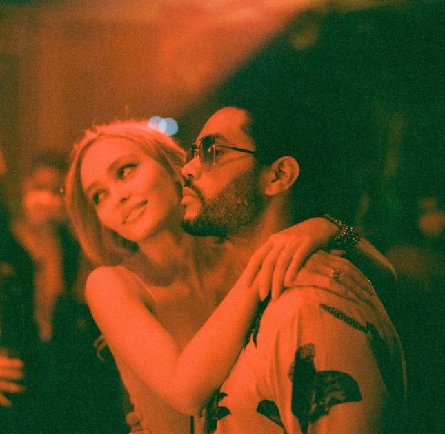 Tập phim mờ nhạt và kém duyên nhất của Jennie (BlackPink)-2