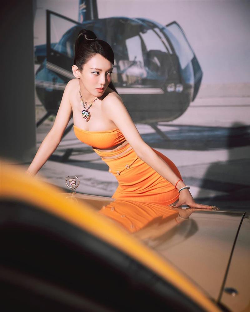 Hyoyeon SNSD giữ dáng bằng gym và golf-1