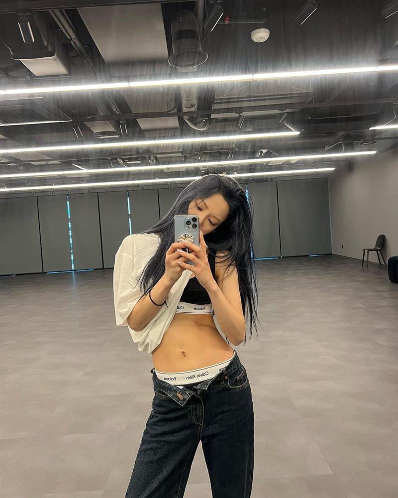 Hyoyeon SNSD giữ dáng bằng gym và golf-4