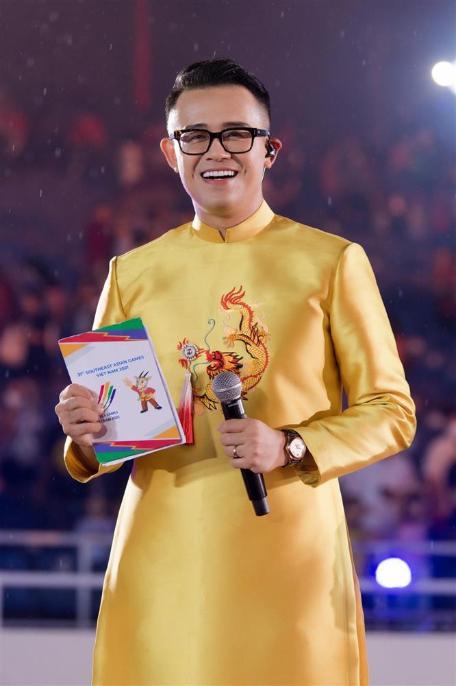 BTV ấn tượng nhất VTV: Vợ luôn ăn cơm muộn, ngủ muộn chờ tôi về nhà-3