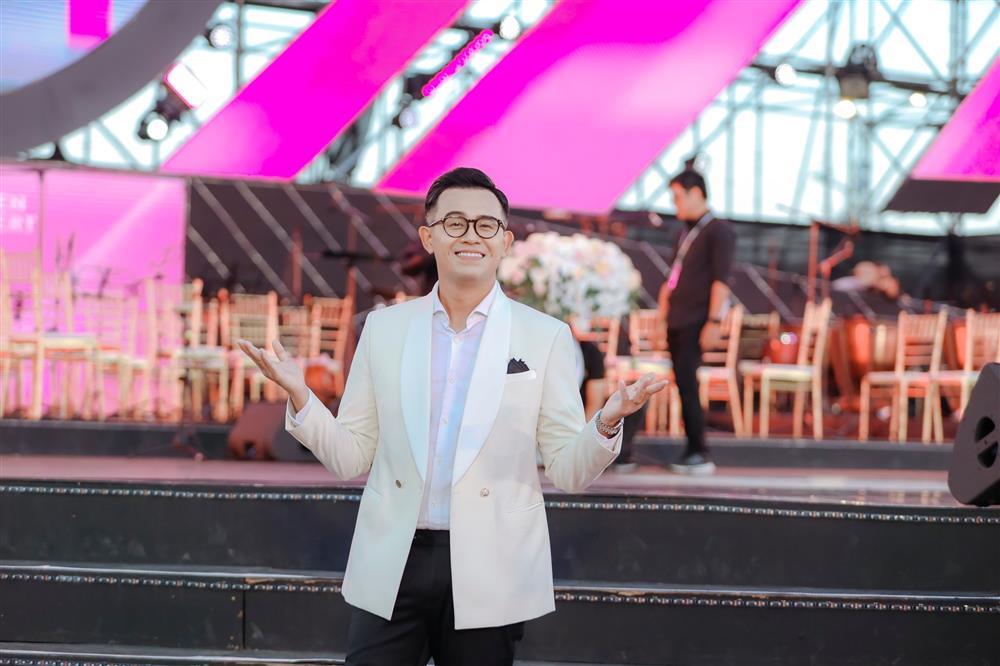 BTV ấn tượng nhất VTV: Vợ luôn ăn cơm muộn, ngủ muộn chờ tôi về nhà-4