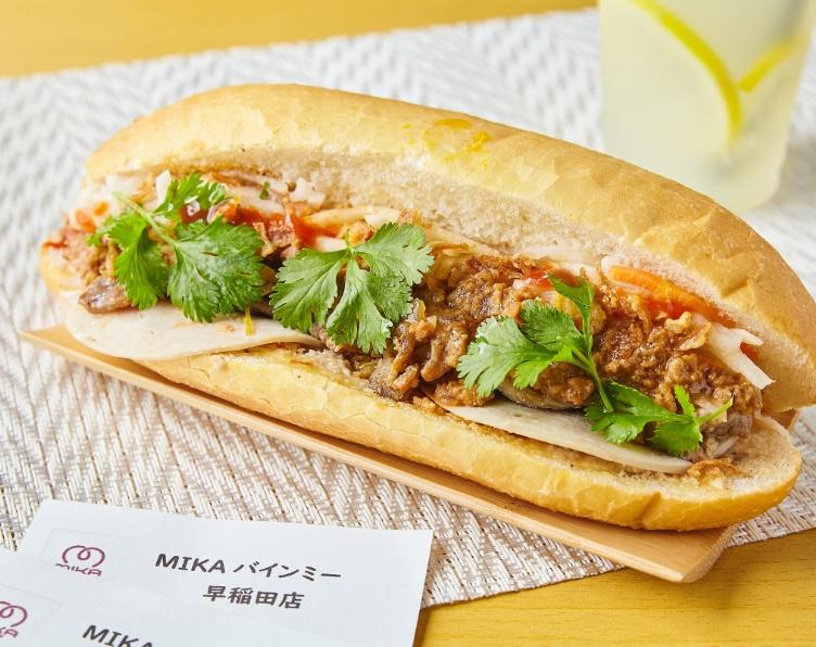 Vợ chồng Việt bán bánh mì giá 135.000 đồng, thực khách Nhật xếp hàng chờ mua-4