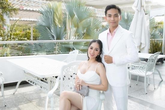 Khánh Thi có bầu lần 3 ở tuổi 41: Sắc vóc gợi cảm, chồng cưng chiều hết mực