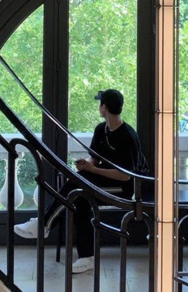 Thực hư bằng chứng Lisa hẹn hò Park Bo Gum ở concert-2