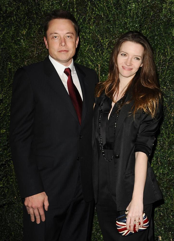Tỷ phú Elon Musk đoàn tụ với người vợ từng khiến anh 2 lần ra tòa ly hôn-3