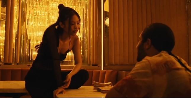 Jennie (BlackPink) còn lại gì sau điệu nhảy gợi dục?-1