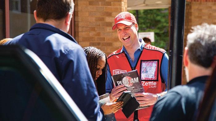 Cách Thân vương William dạy con hiểu về vấn đề xã hội-2