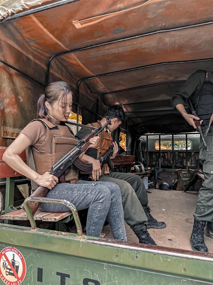 Minh Hương Nhật ký Vàng Anh trở thành BTV, Thượng úy Công an sau 17 năm-8