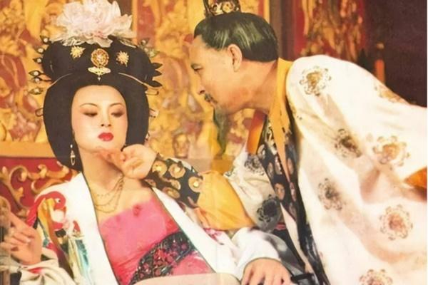 Vì sao nhiều đàn ông si mê người phụ nữ xấu hơn vợ mình?-2