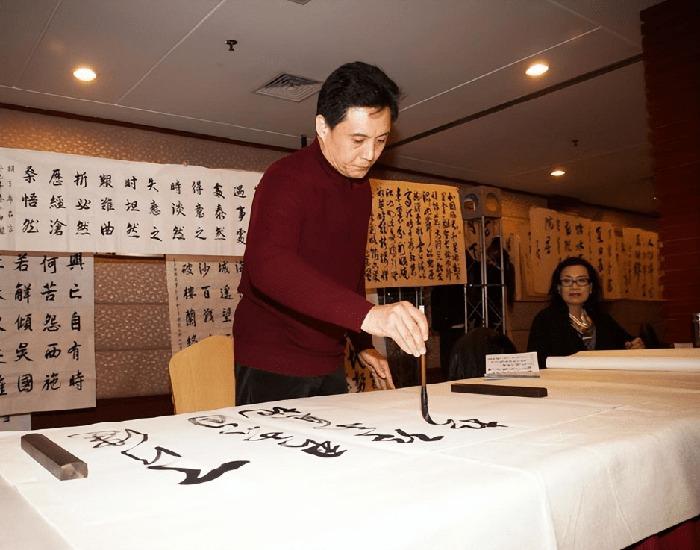 Bạch Long Mã Tây Du Ký: Về già đam mê viết thư pháp, bán thịt muối kiếm tiền-3