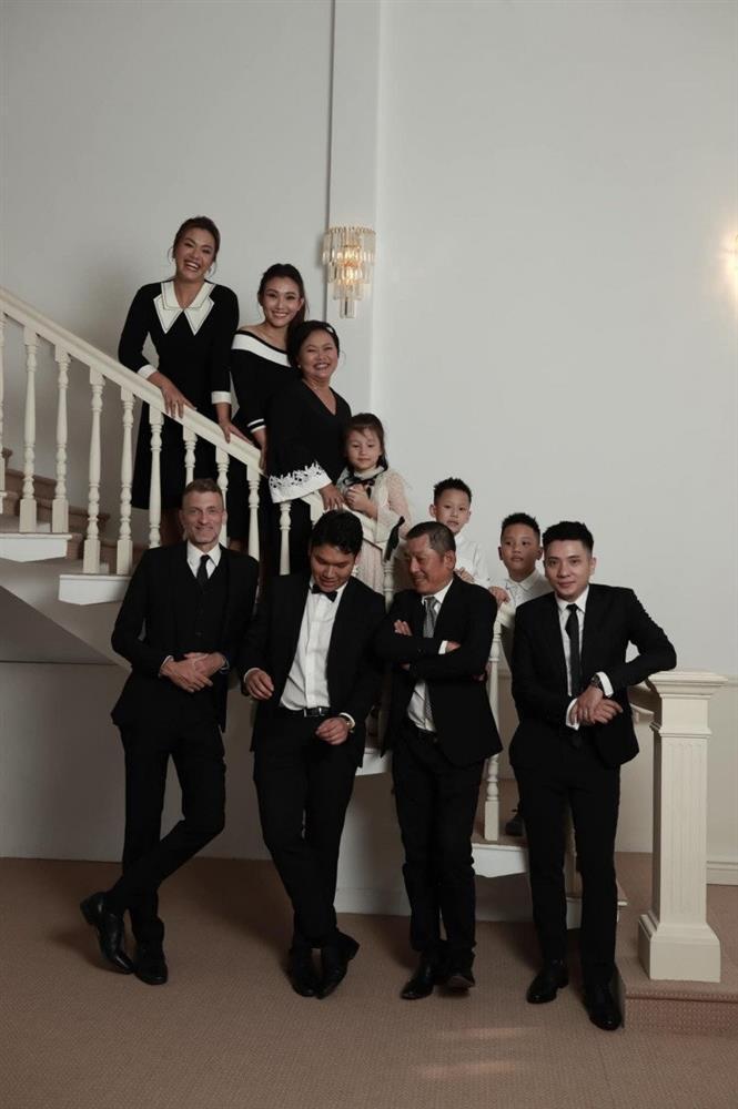 Phương Vy Idol khoe ảnh đại gia đình cực chất, lấy chồng Tây nghèo và nhiều chuyện-2