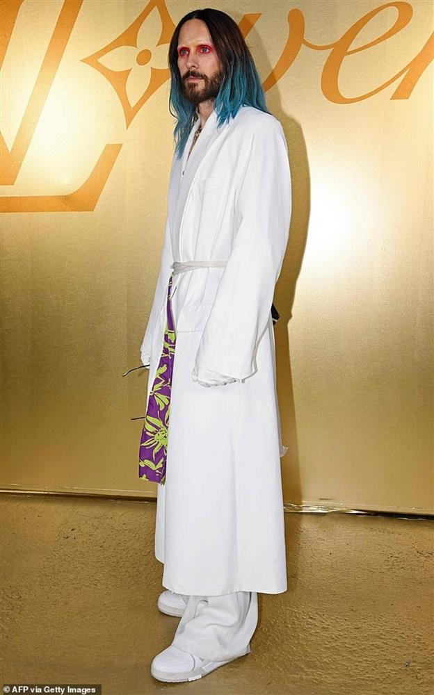 Jared Leto chiếm trọn spotlight với phong cách lập dị tại sự kiện của Louis Vuitton-1
