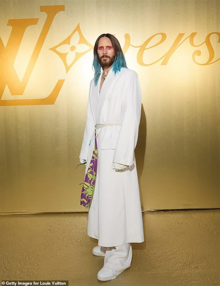 Jared Leto chiếm trọn spotlight với phong cách lập dị tại sự kiện của Louis Vuitton-3