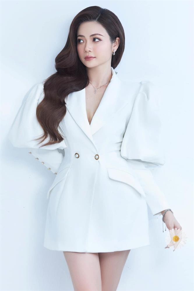 Bức ảnh của NSƯT Kiều Anh gây sốt vì nhan sắc 22 năm không thay đổi-4