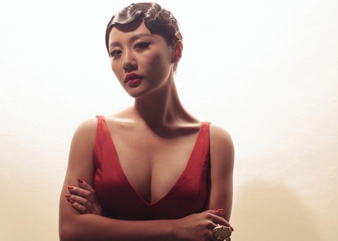 Sở thích mặc không phòng hộ của Văn Mai Hương-4