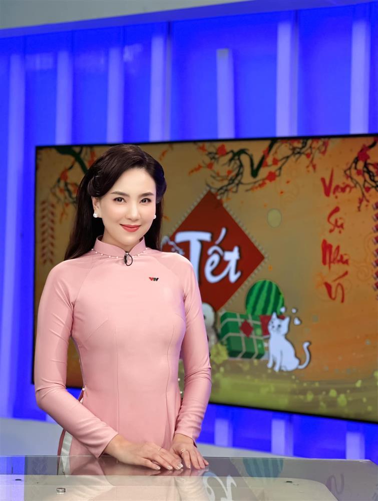 MC Mai Ngọc VTV: Chồng tôi hy sinh rất nhiều-4