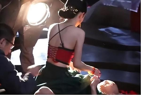 Sự thật đằng sau những cảnh quay cưỡng bức trong phim-6