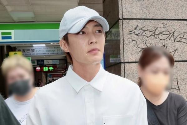 20 phụ nữ tố diễn viên Trần Tuyên Dụ tấn công tình dục-3