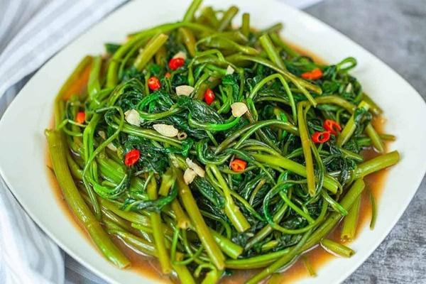 Loại rau rẻ bèo, ở Việt Nam mọc đầy ao nhưng ở Mỹ có nơi cấm trồng-1