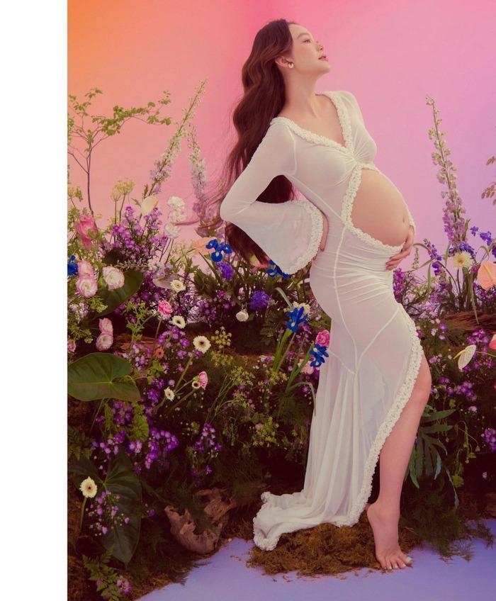 Bà bầu Minh Hằng rạng rỡ trong ngày sinh nhật-2