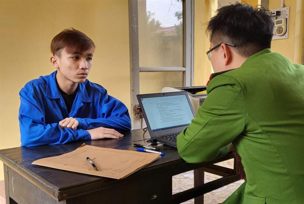 Trộm 20 triệu đồng của chùa rồi mở tiệc ma túy trong quán karaoke-1