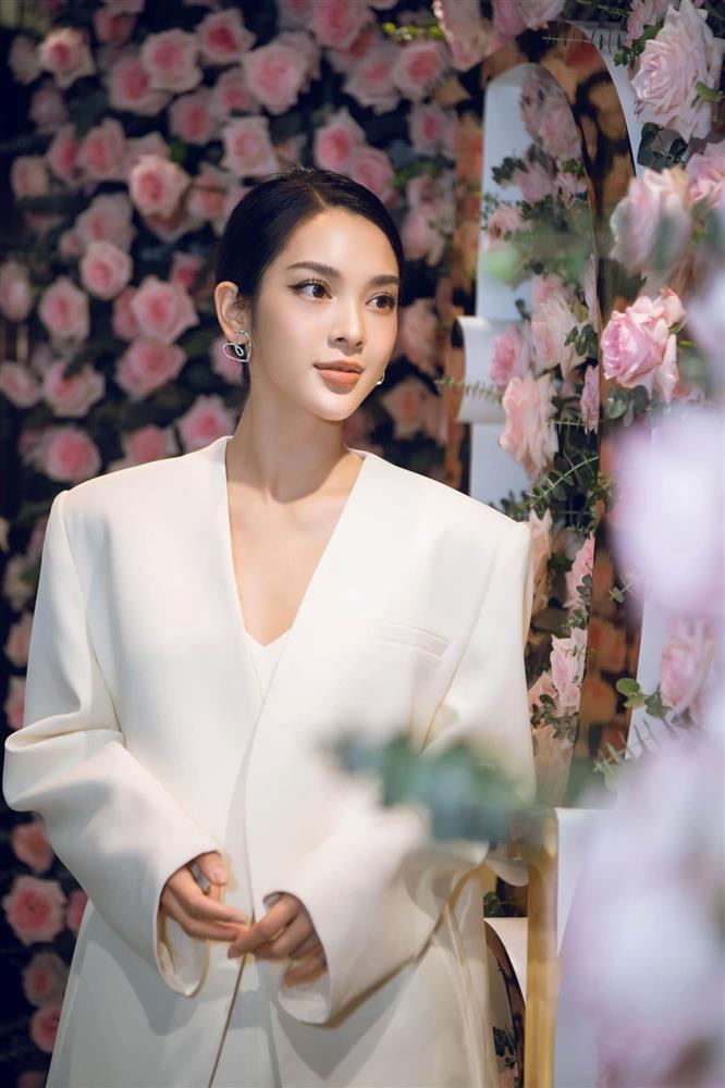 Diễn viên Quỳnh Lương xinh đẹp, giỏi kiếm tiền vẫn không dám yêu ai-3