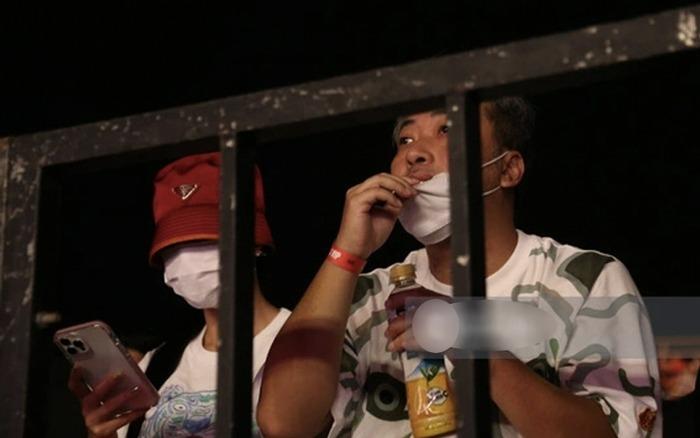 Bùi Lan Hương và đạo diễn Nguyễn Quang Dũng từng hẹn hò xem show Mỹ Tâm-1